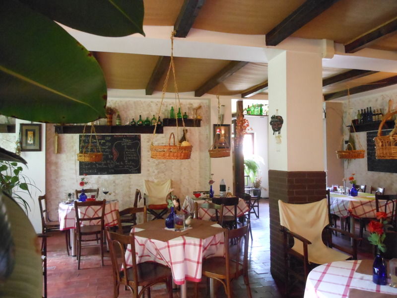 Bistro-Pension La Teleferic Sinaia Buitenkant foto