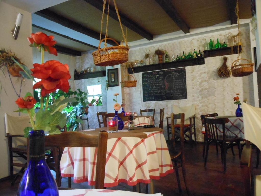 Bistro-Pension La Teleferic Sinaia Buitenkant foto